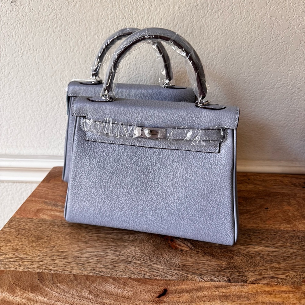 LEATHER INSIDE & OUT | Light Blue Gray 25 KL Belted Satchel Bag Top Handle S17 - Picture 3 of 12